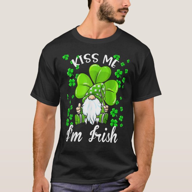 Camiseta Beije-me, sou irlandês. Gnome Shamrock Clover Sant (Frente)