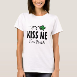 Camiseta Beije-me, sou irlandês para mulheres com trevo