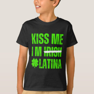Camiseta Beije Me Sou Irlandesa Latina - Hispânica Divertid