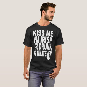 Camiseta beije-me, sou namorado