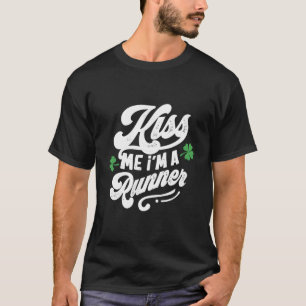Camiseta Beije-Me Sou Um Dia de São Patrício De Corredora