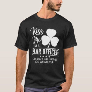 Camiseta Beije-me Sou um Oficial de Empréstimo, Irlandês,