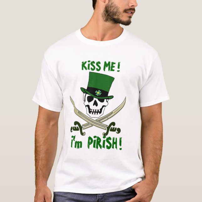 Camiseta Beije-me t-shirt do dia de St Patrick do pirata (Frente)