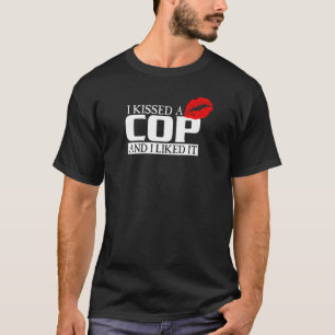 Camiseta Beijei Um Policial E Gostei Da Polícia Mãe Gir