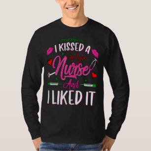 Camiseta Beijei Uma Enfermeira E Gostei Dela Com O Estetosc