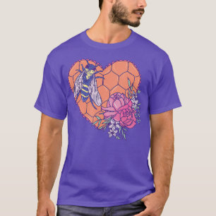 Camiseta Bela Arte - Insetos com Coração de Honeycomb e