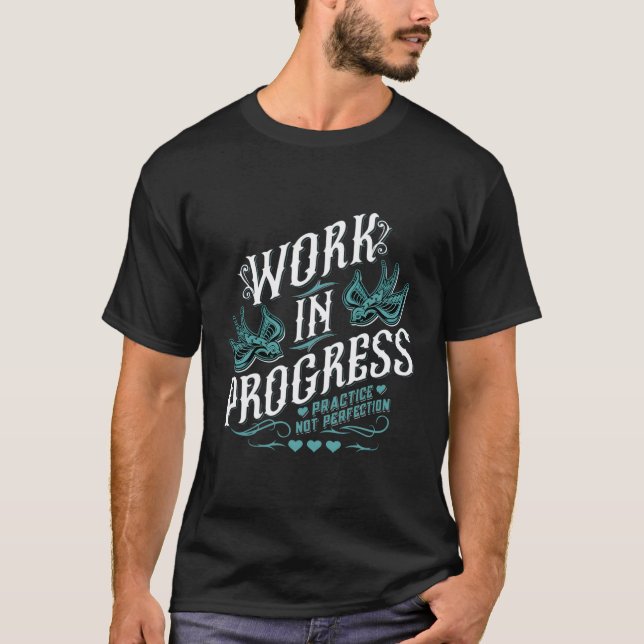 Camiseta - Bela Catástrofe-Trabalho Em Andamento-Prática-Nã (Frente)