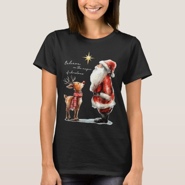 Camiseta Believe In The Magic Of Christmas Reindeer Holiday (Frente)