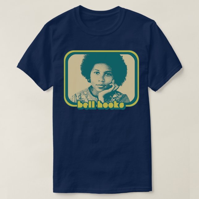 Camiseta Bell Hooks Retro Style Ícone Feminista Design (Frente do Design)