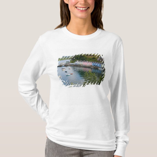 Camiseta Belo porto e veleiros com reflexos em 2 (Frente)