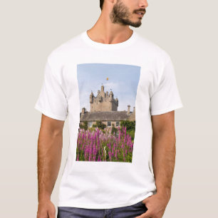 Camiseta Belos jardins e famoso castelo na Escócia 2