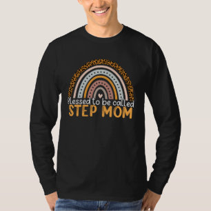 Camiseta Bendita por ser chamada de madrasta leopardo arco-