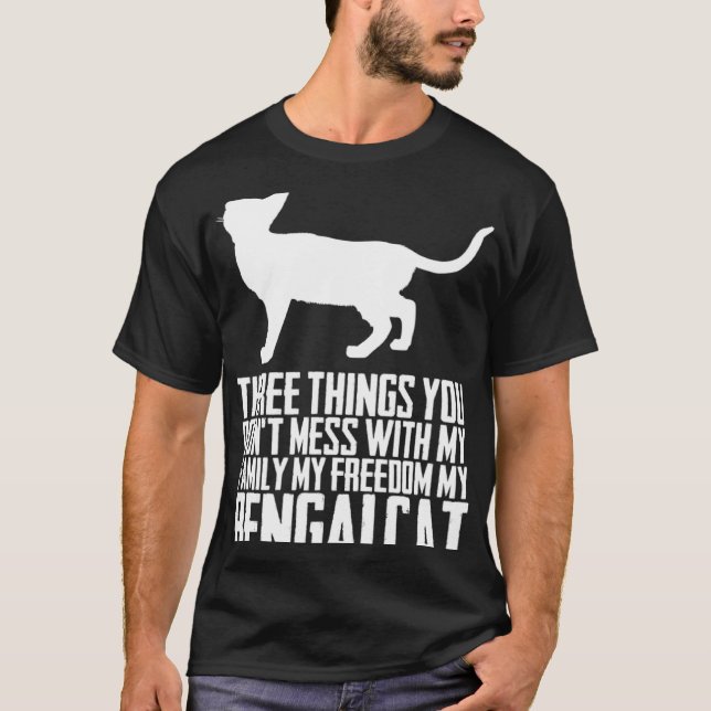 Camiseta Bengal kitten  Bengal mom  Bengal dads (Frente)