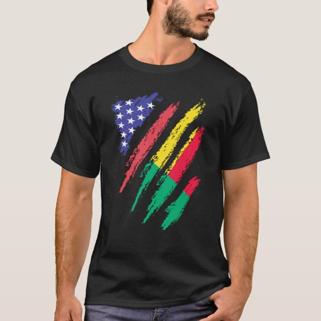 Camiseta Beninese American Patriot Grown Heart Flag Stripes (Frente)