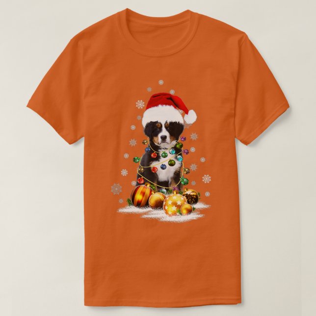 Camiseta Bernese Mountain Dog Ilumina Fama de Natal (Frente do Design)