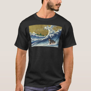 Camiseta Bernese Mountain Dog surfando em T-Shirt Clássico