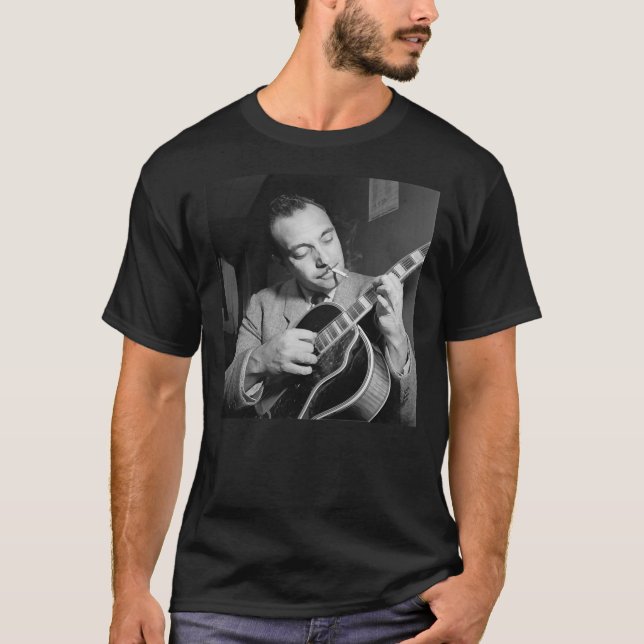 Camiseta BEST SELLING - Django Reinhardt Essential T-Shirt (Frente)