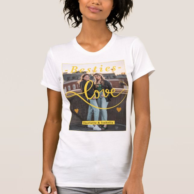 Camiseta Besties Love - Custom Names & Photo Collage (Amor  (Frente)