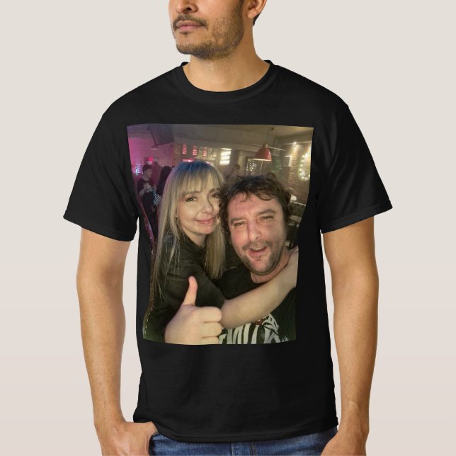 Camiseta Besties T-Shirt (Frente)