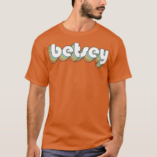 Camiseta Betsey Retro Rainbow Tipografia Estilo Desvanecido