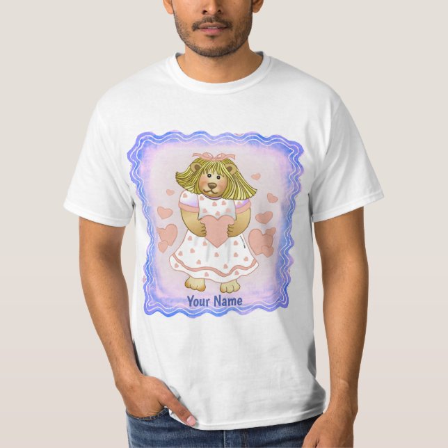 Camiseta Betsy Bear, Coração Rosa (Frente)