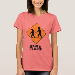 Camiseta Beware de Sasquatch
