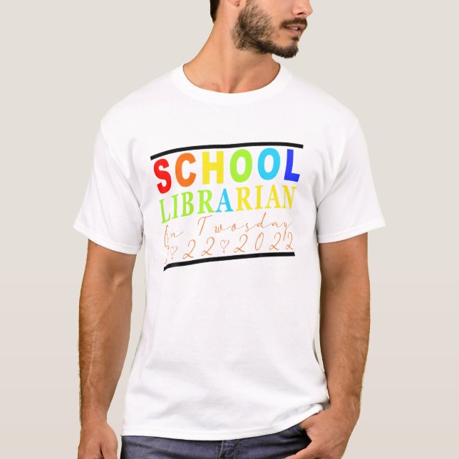 Camiseta Bibliotecário Engraçado Na Segunda-Feira, 22 De Fe (Frente)