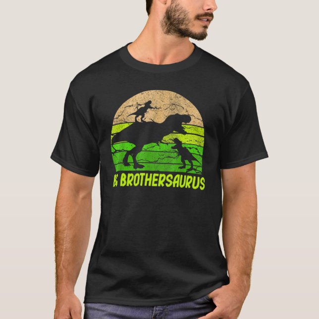 Camiseta Big Brother Dinossaur Big Brothersaurus 2 Duas Cri (Frente)