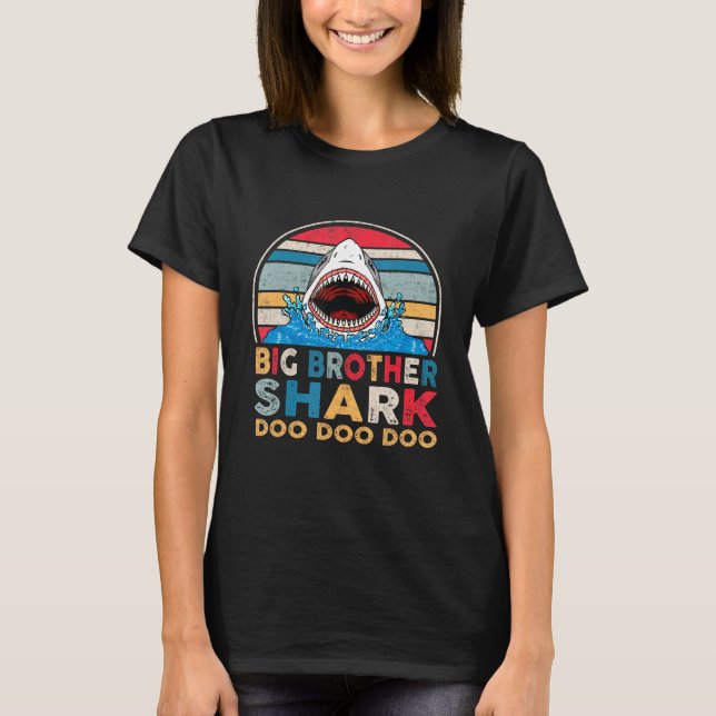 Camiseta Big Brother Shark Doo Doo Tee Pais Perfeitos (Frente)