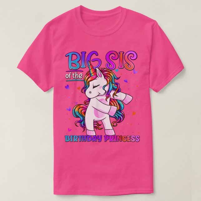 Camiseta Big Sis da Princesa de Aniversário Fogando Unicórn (Frente do Design)