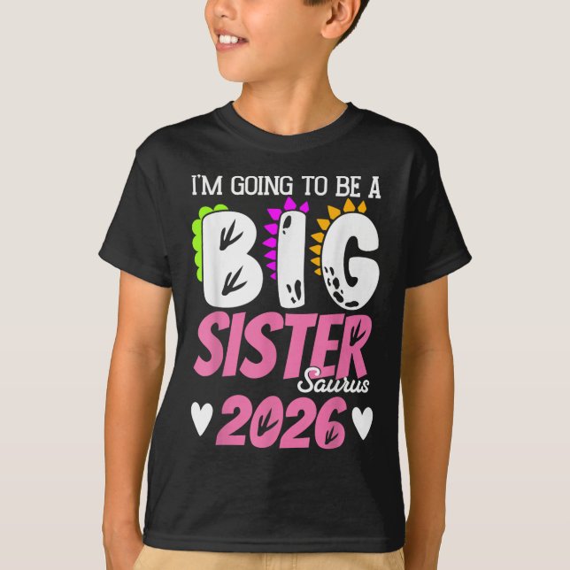 Camiseta Big Sister Saurus 2026 Dinossauro Revenda de Gravi (Frente)