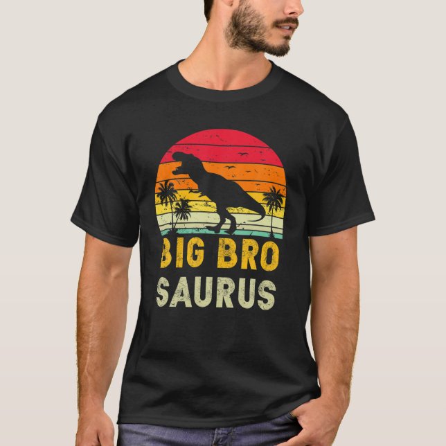 Camiseta Bigbrosaurus T Rex Dinossaur Big Brother Saurus Re (Frente)