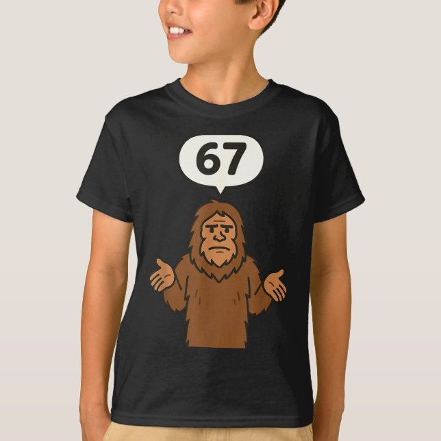 Camiseta Bigfoot 67 Meme Six Seven Funny Sasquatch  (Frente)