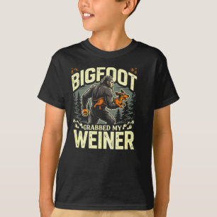 Camiseta Bigfoot agarrou meu cachorro-quente humor engraçad