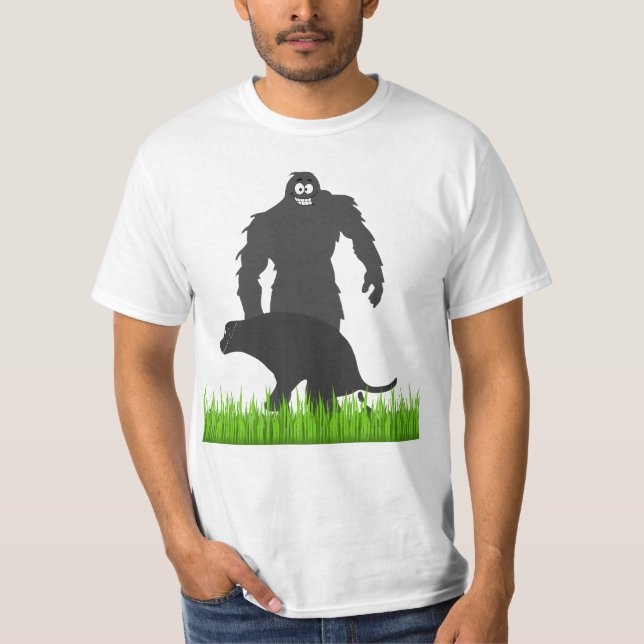 Camiseta Bigfoot andando seu cachorro (Frente)