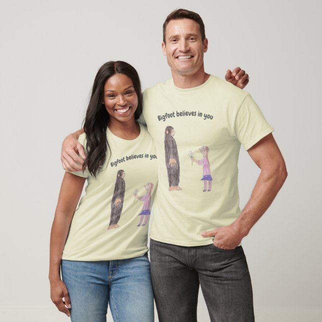 Camiseta Bigfoot Believes in You (Unissex)