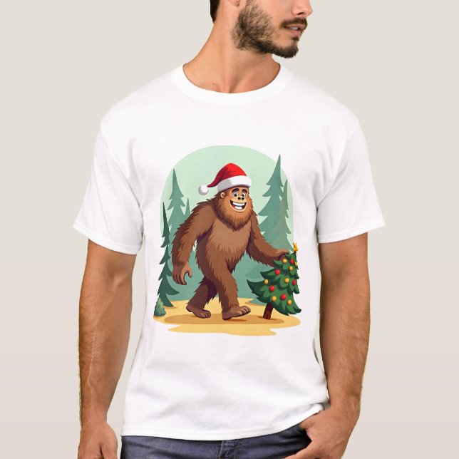 Camiseta Bigfoot Christmas Tree Santa Hat (3) (Frente)
