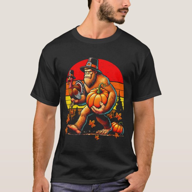 Camiseta Bigfoot Lgrim Turkey Pumpkin Thanksgiving Day Boys (Frente)