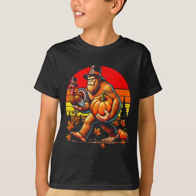 Camiseta Bigfoot Lgrim Turkey Pumpkin Thanksgiving Day Boys (Frente)