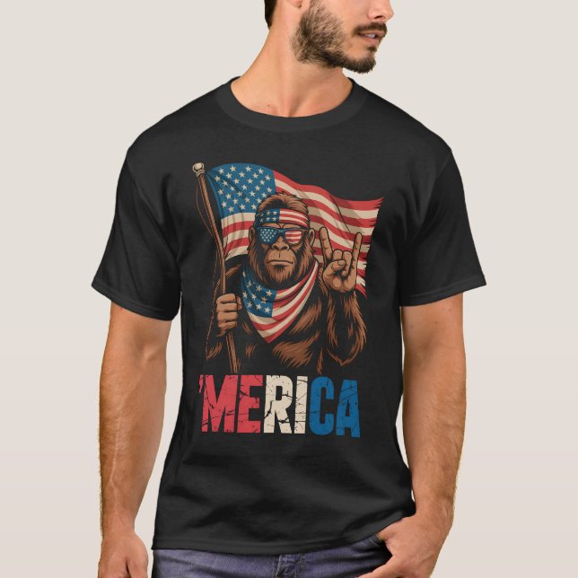 Camiseta Bigfoot Merica Rock American Flag Sasquatch USA (Frente)