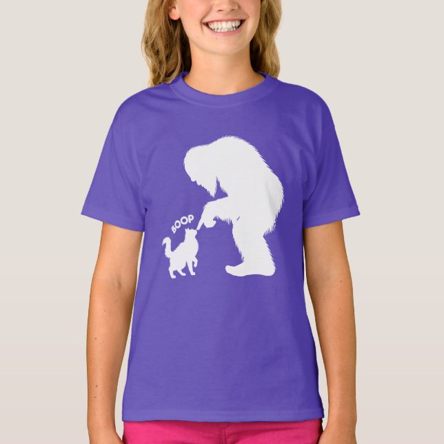 Camiseta Bigfoot Playful Long Haired Cat Boop (Frente)