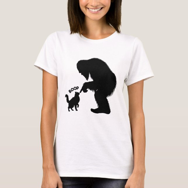 Camiseta Bigfoot Playful Long Haired Cat Boop  (Frente)