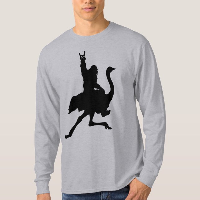 Camiseta Bigfoot Riding Ostrich (Frente)