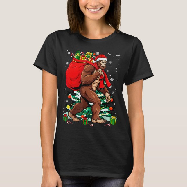 Camiseta Bigfoot Santa Carrying Christmas Bag Xmas Hat Sasq (Frente)