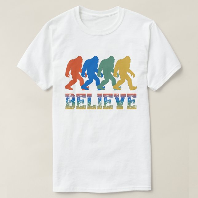 Camiseta Bigfoot Sasquatch Acredita (Frente do Design)