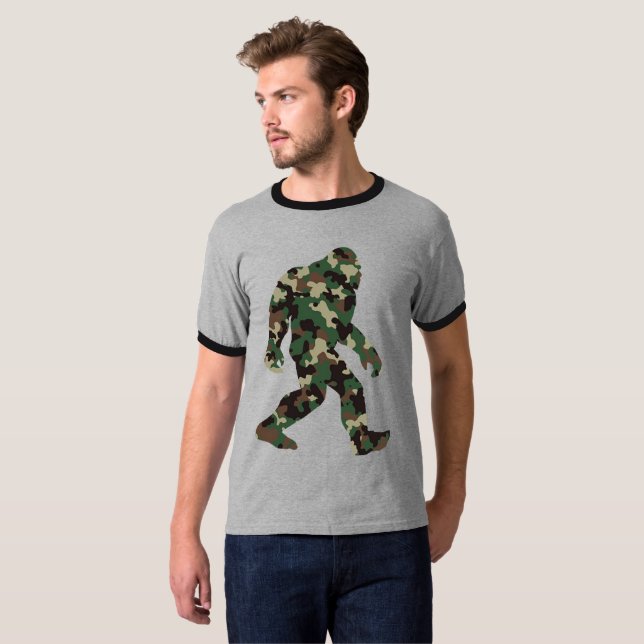 Camiseta Bigfoot Sasquatch Camo (Frente Completa)