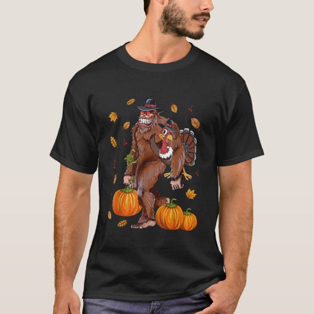 Camiseta Bigfoot Sasquatch Turkey Pumpkin Feliz Graças (Frente)