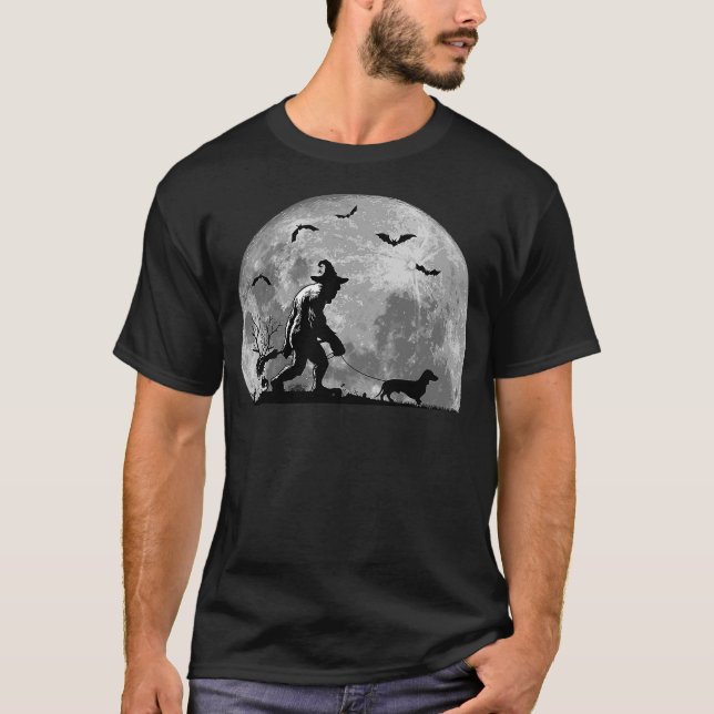 Camiseta Bigfoot Walking Dachshund Dog Sasquatch Halloween (Frente)
