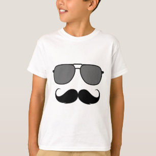 Camiseta bigode e vidros