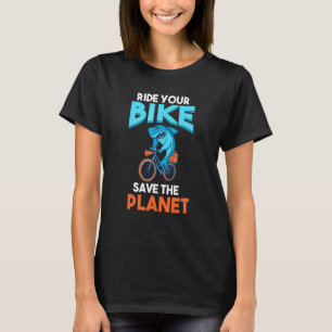 Camiseta Bike Save The Planet Bicyclist Hilarious Shark Bik